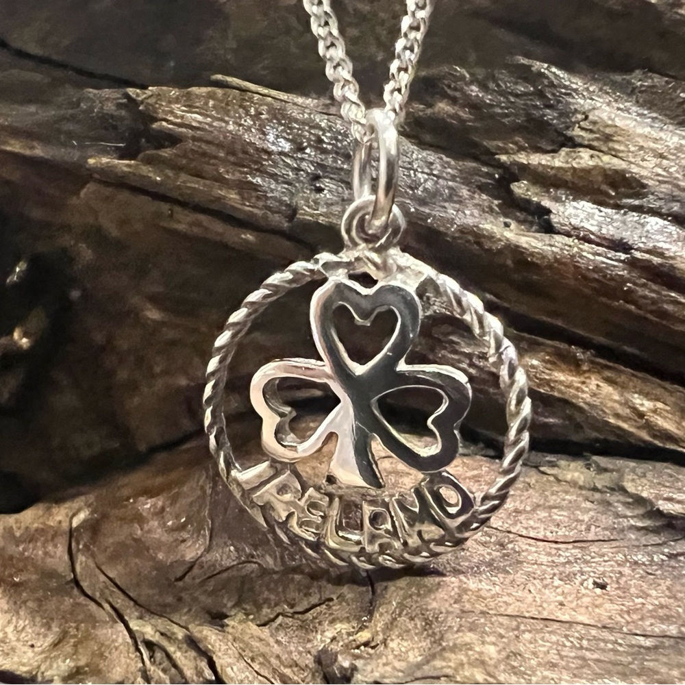 TJH Irish Ireland Silver Necklace Shamrock St Patrick Curb Chain Clover Luck